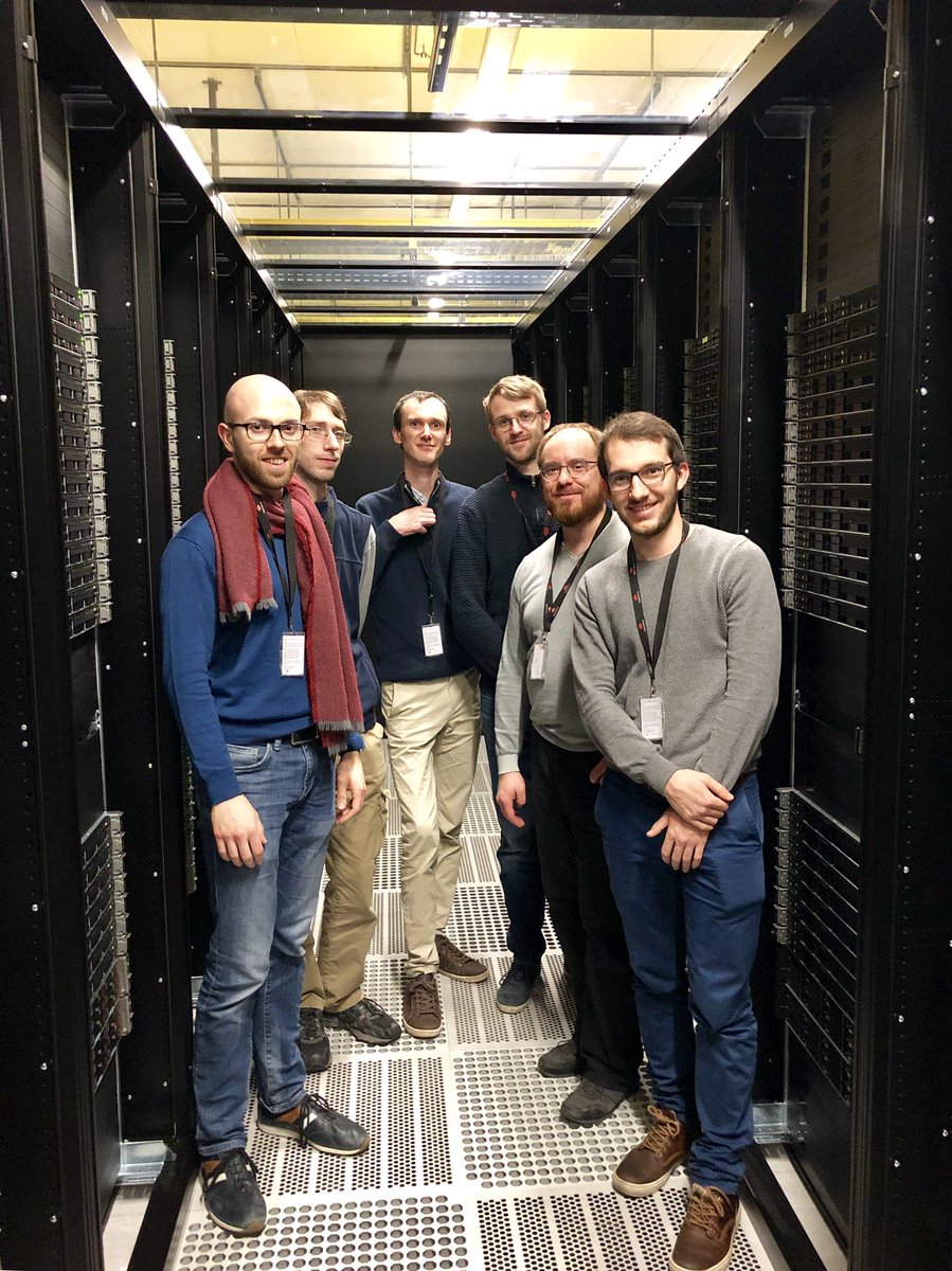 NicolasPerezFr's tweet photo. Very interesting visite of a #CriteoDC with a lot of questions from our newcomers @CriteoEng! Welcome. https://t.co/t64cxX6606