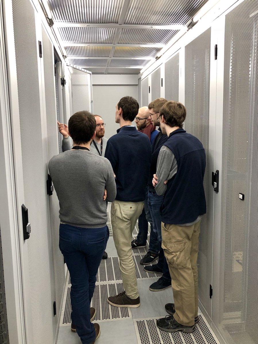 NicolasPerezFr's tweet photo. Very interesting visite of a #CriteoDC with a lot of questions from our newcomers @CriteoEng! Welcome. https://t.co/t64cxX6606