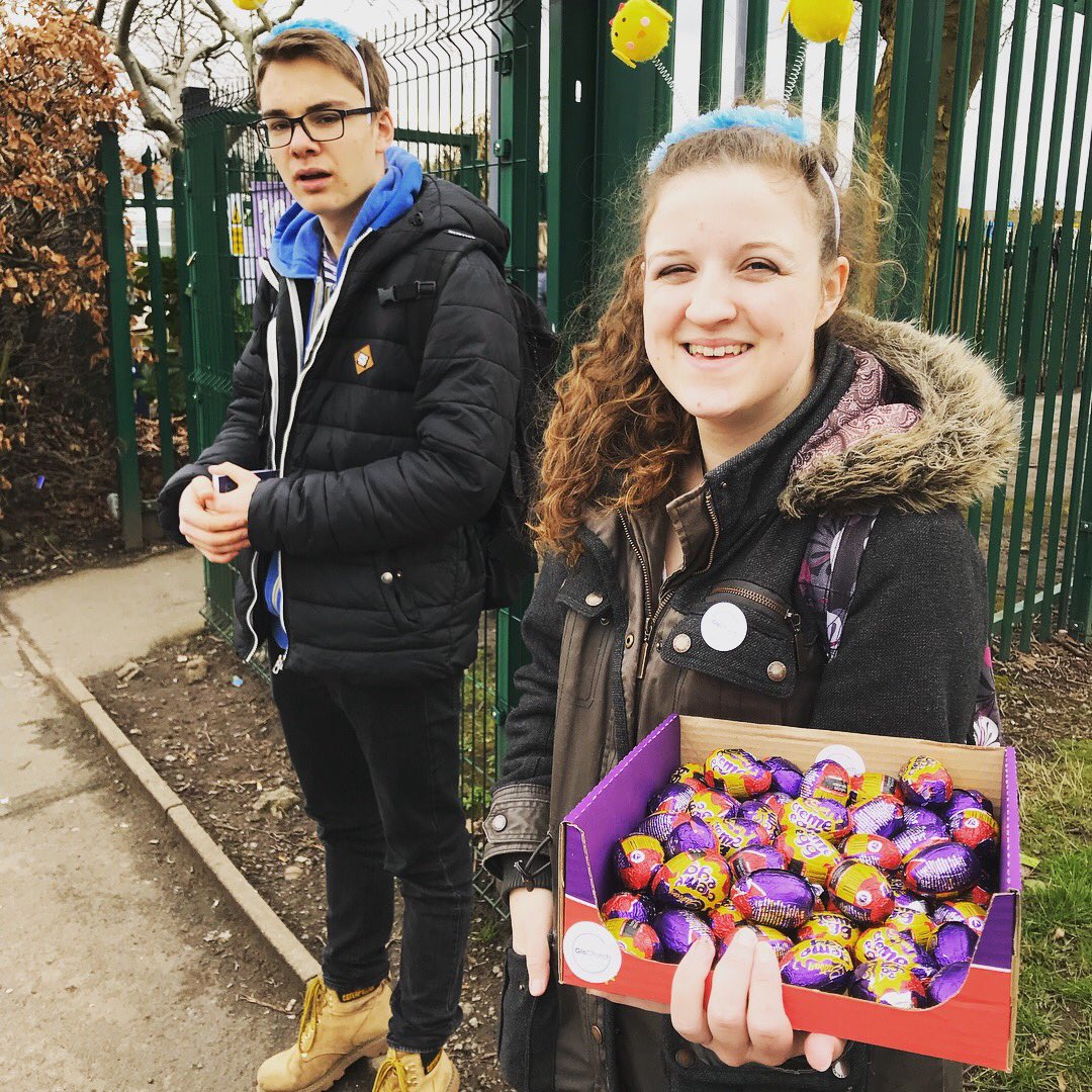 GloChurch's tweet photo. Happy Easter to all the pupils, parents and lovely staff at @DialParkPrimary. We  think you’re all great 👍🏻 https://t.co/53Z5O2OTzF