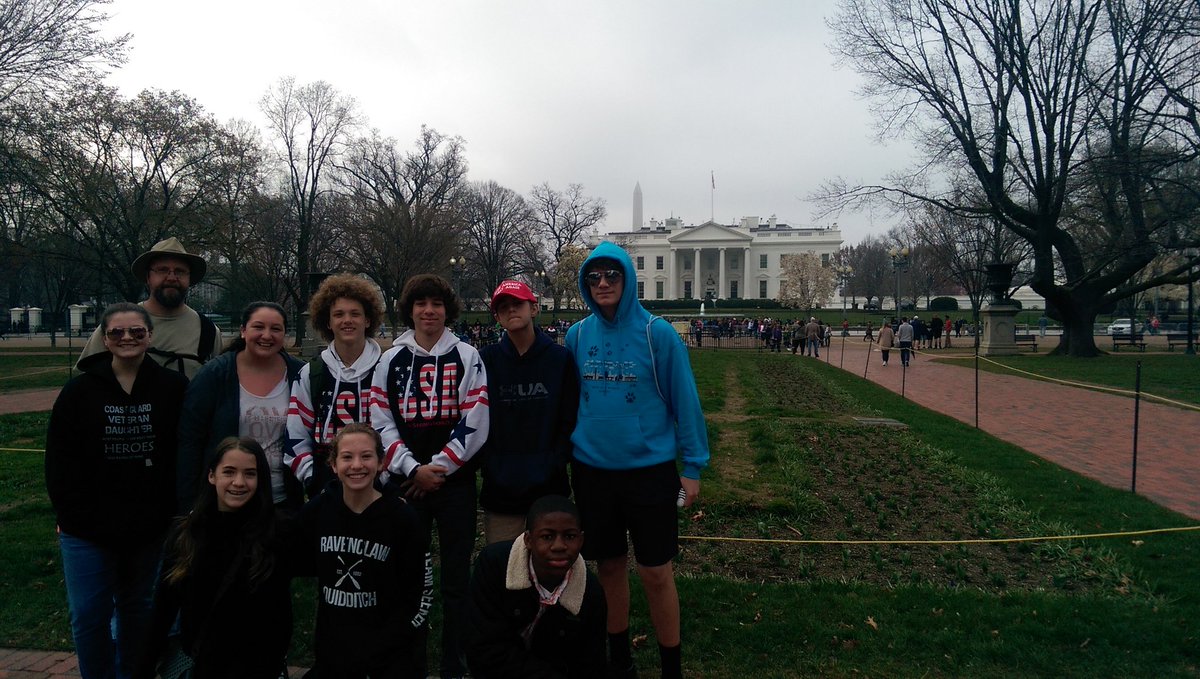 jroseberry85's tweet photo. #wildcatsinDC at the White House https://t.co/SH21F4Qgwb