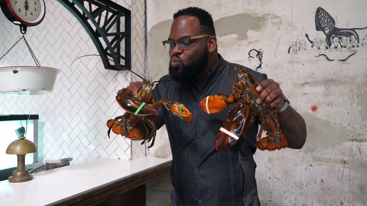 LamarJMoore's tweet image. #tbt  photo shoot with @Chef_Works sometimes you gotta speak to your food ! #findthefork