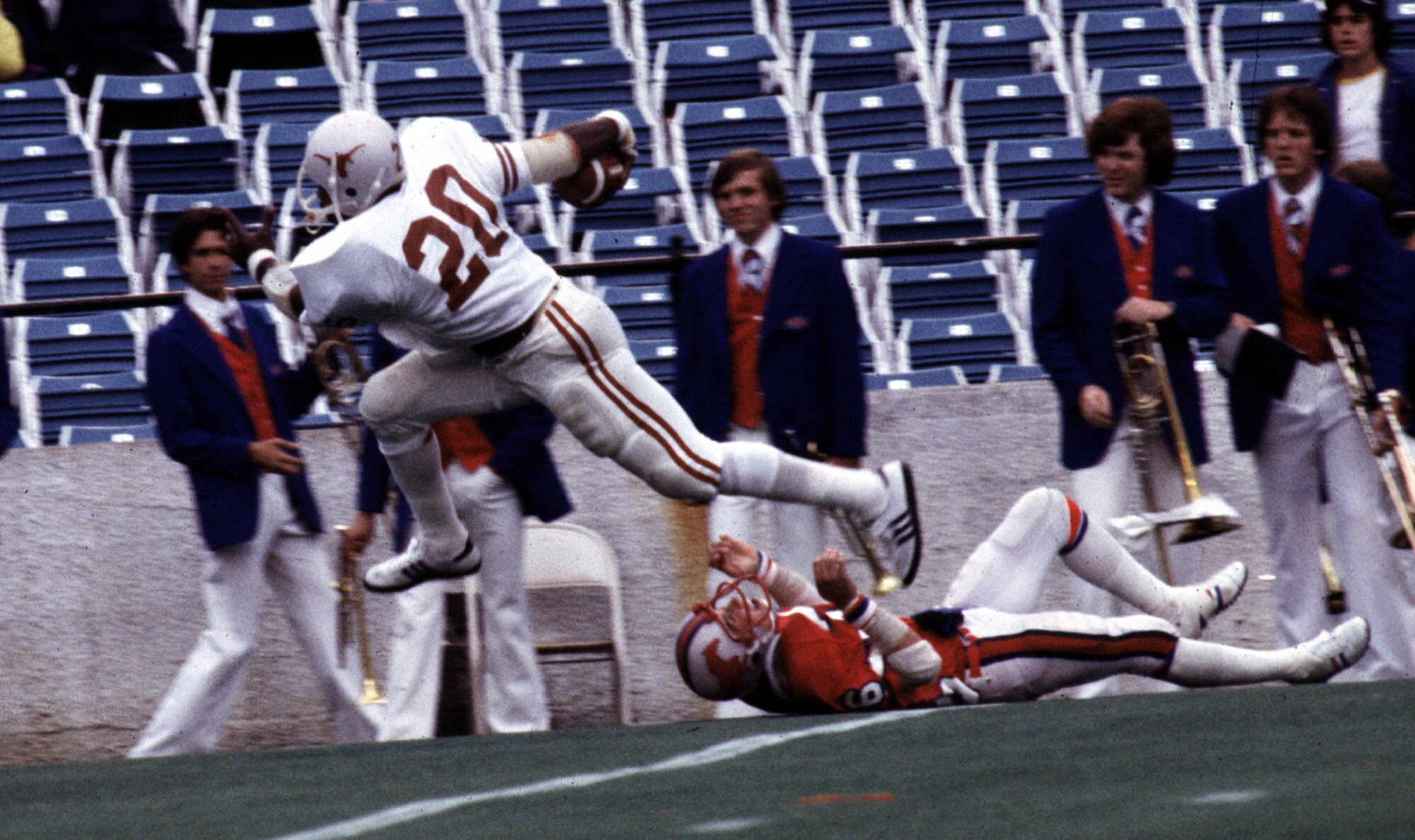 Happy birthday to the Legend Earl Campbell  