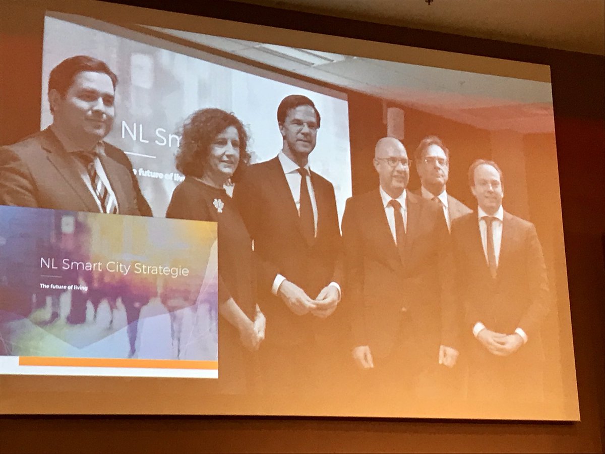 GuusSluijter's tweet image. #beyonddataevent @JackMikkers, mayor of @shertogenbosch, about #data and happiness in his city, @jadatascience, #NLSmartCityStrategy #, #DrivenByData #CrimeRoom