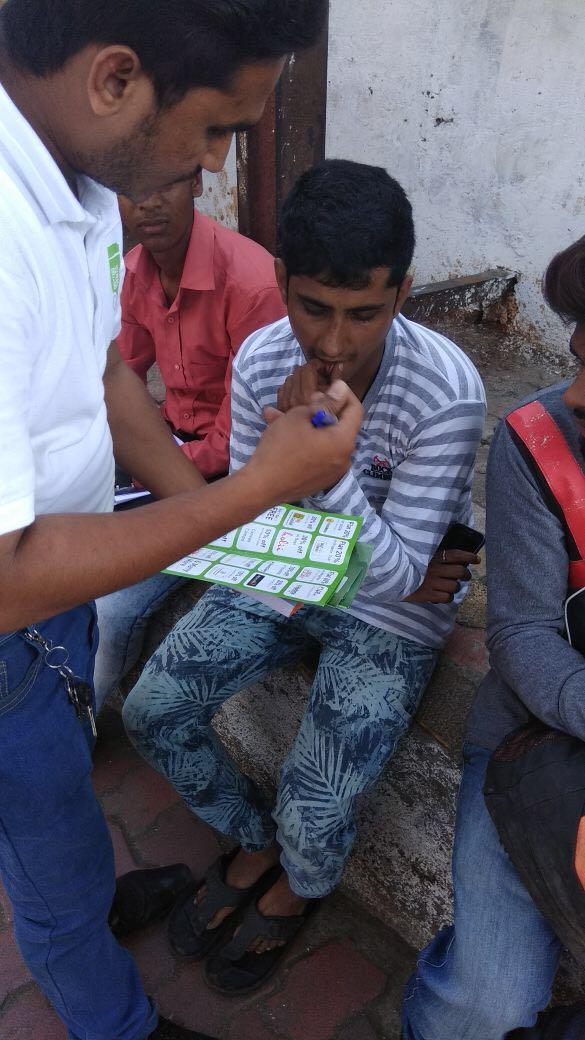 binner_india's tweet photo. Bandraites! BINNER has arrived at the Bandra railway station. Here's sneak peek of the launch event.
#TheCleanRevolution #LitterFreeIndia #SwachhBharat #BeABinner @ShainaNC @WesternRly @PiyushGoyal @mymalishka @CarnivalCine @narendramodi https://t.co/Nvoq5pLEN1