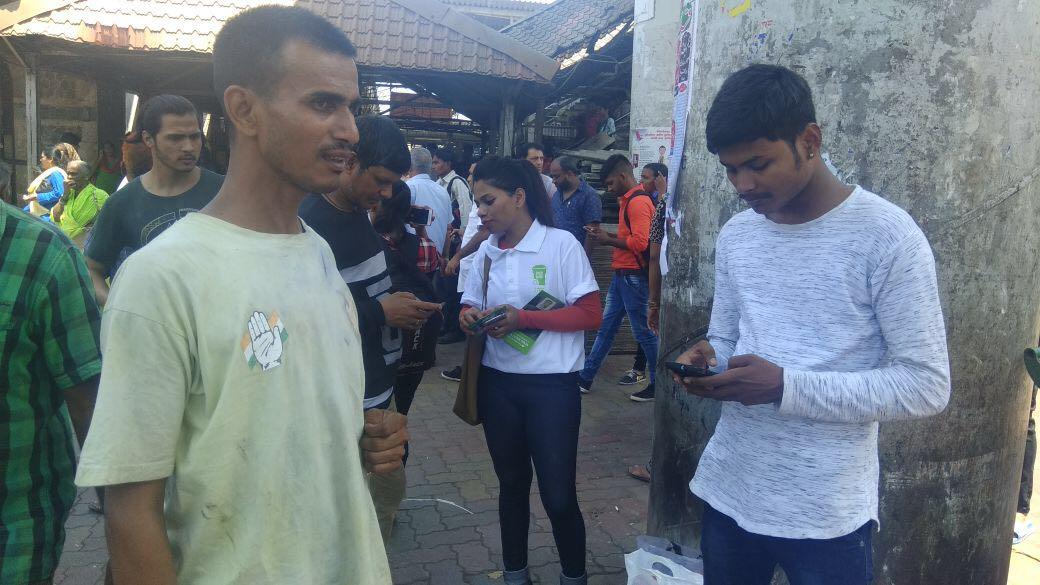 binner_india's tweet photo. Bandraites! BINNER has arrived at the Bandra railway station. Here's sneak peek of the launch event.
#TheCleanRevolution #LitterFreeIndia #SwachhBharat #BeABinner @ShainaNC @WesternRly @PiyushGoyal @mymalishka @CarnivalCine @narendramodi https://t.co/Nvoq5pLEN1