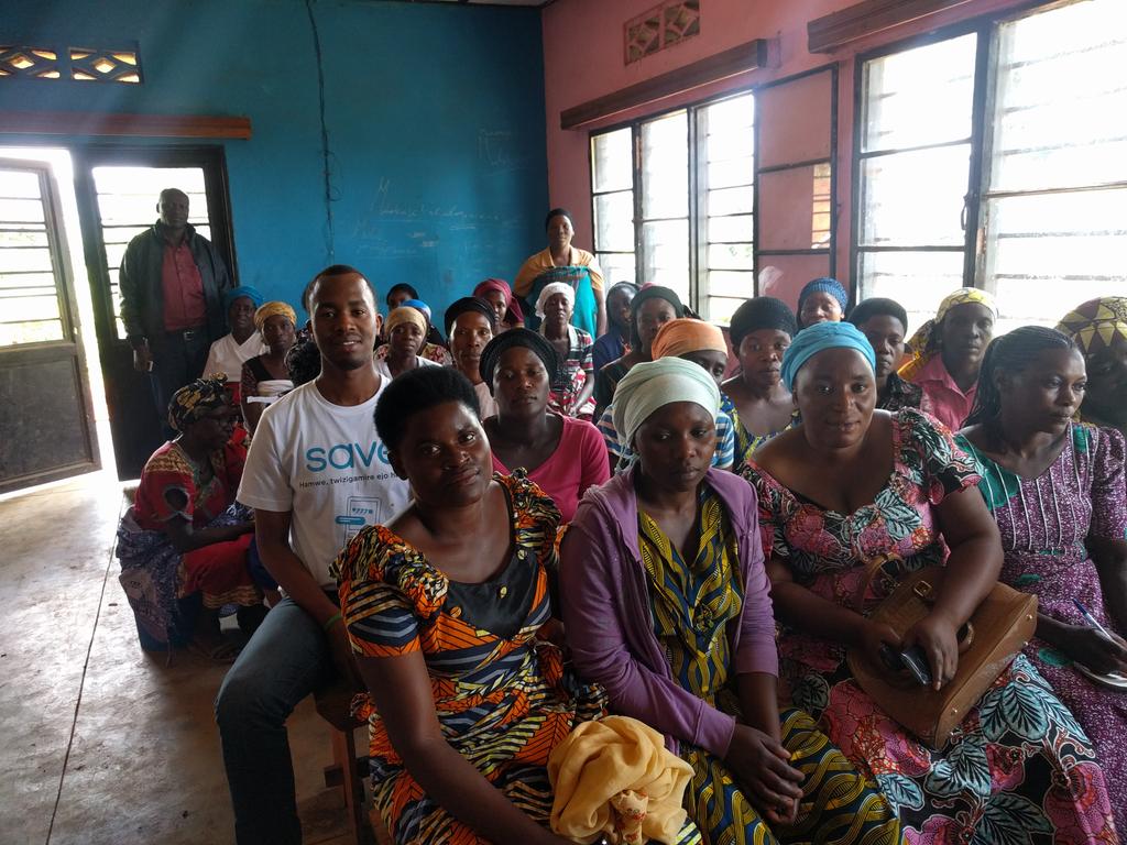 SaveApp_HQ's tweet photo. #JyimbereMubyeyi from @RusiziDistrict was the most dynamic and fun #SavingGroup thus far! Member were able to deposit their savings through #TigoCash and #MobileMoney The journey continues #AllTogether #RwOT https://t.co/VDmmBPd1jF