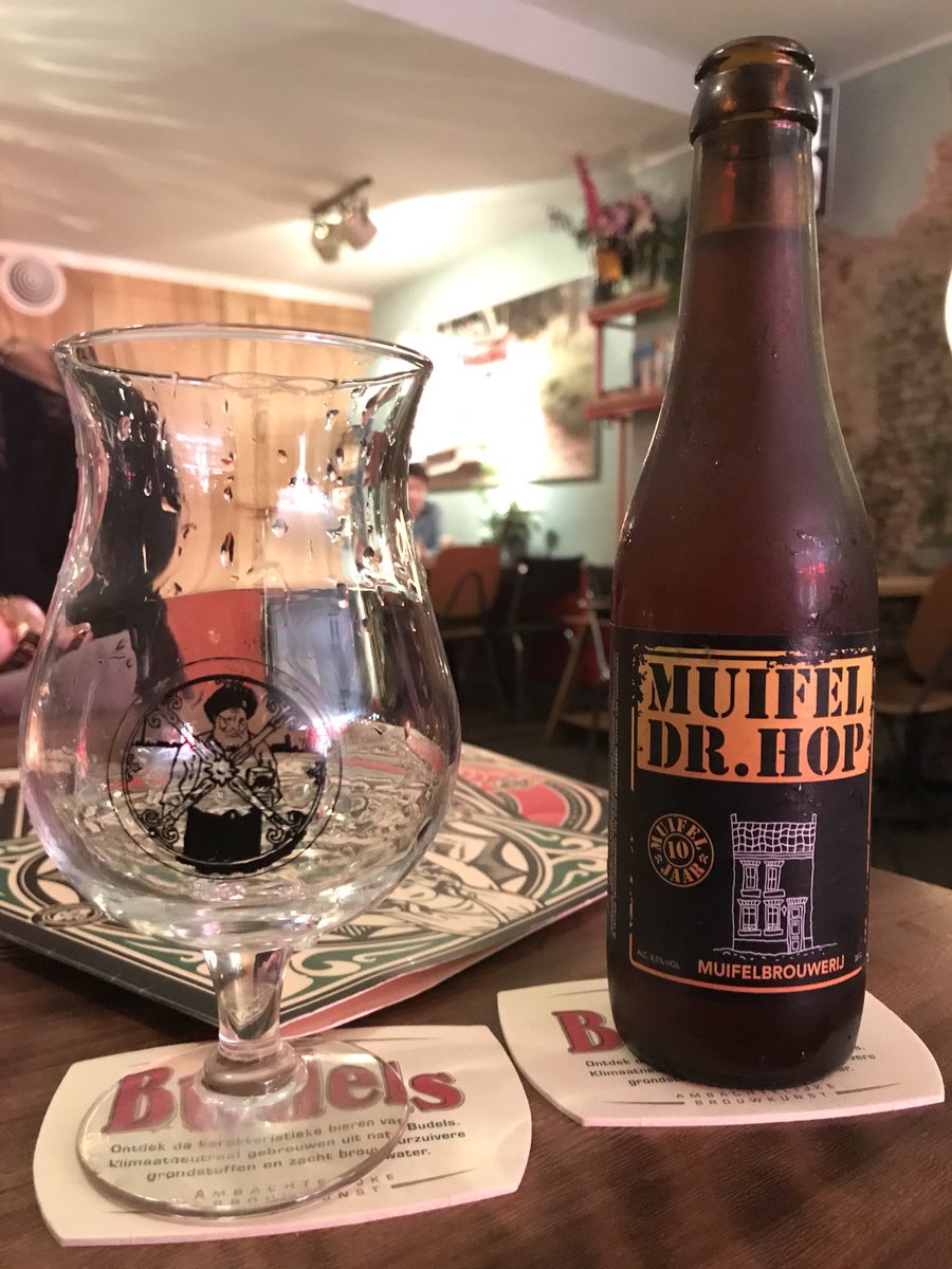 JvGaalen's tweet photo. #muifel #DrHop bij #DeWinkel genieten in #Oss https://t.co/AWAFl6etl3