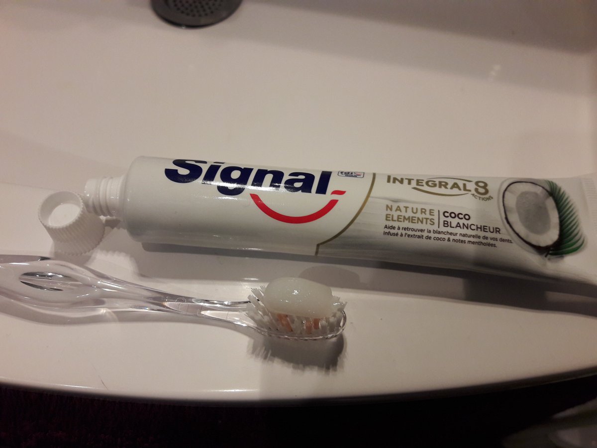 vaness606's tweet photo. #SignalNatureElements #trndfrance ce gout coco est fantastique , très efficace  sur mes gencives fragile, aucune inflammation ou de saignement, un gout de fraîcheur qui reste , je l'adore et le plus des produits naturel Sans Tricotant et Sans parabènes https://t.co/fy7sPMpImU