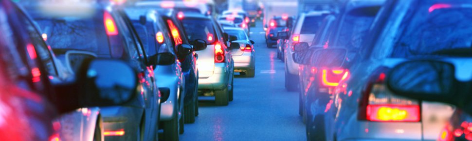 end_dd's tweet photo. The @AAAFTS just released Traffic Safety Culture Index reveals that 87.5% of drivers perceive that distracted drivers are a bigger problem today than in past years, yet 44.9% of them read a text message or email while driving. https://t.co/XOt17aT2oa #DistracedDriving #EndDD https://t.co/F0KGikgTBR
