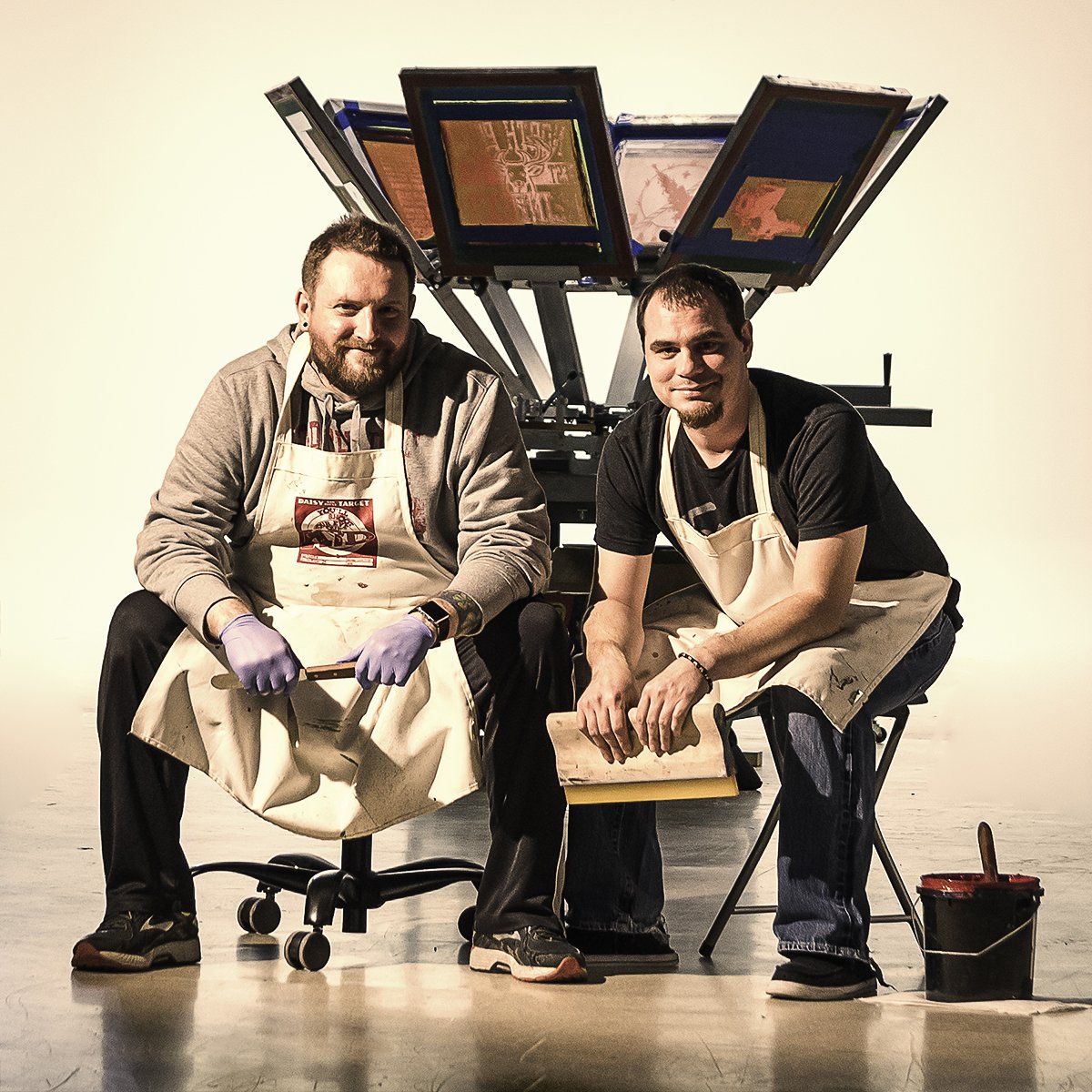 OSUITViscom's tweet image. This year at ArtPlus, alumni Stephen Williams and Dave Burney will be doing LIVE on-site screen printing! Free T-shirt with every purchase or with donations of $25 or more! We have 5 designs to choose from, and this limited run will ONLY be printed during ArtPlus! Don&apos;t miss out!