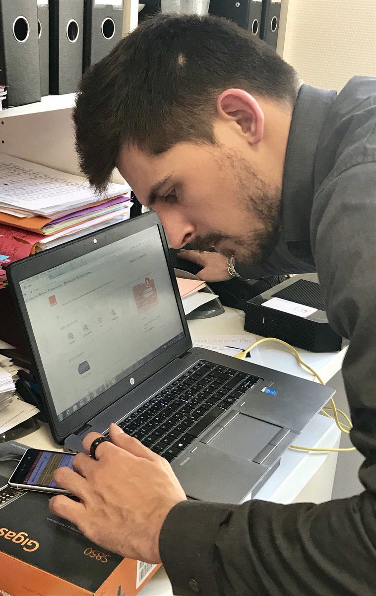 olivierdefosse's tweet photo. Une Journée Incomparable avec Julien technicien #Orange qui intervient au quotidien chez nos clients Entreprises et ProPME à #Agen en #NouvelleAquitaine #Expertise #Proximité #SavoirFaire #Fierté #UIAQ #UILPC #SoOrange #JI https://t.co/y0OTDfqW30