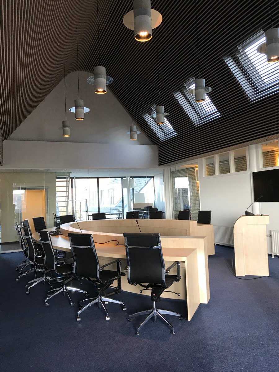 GrunstraGroep's tweet photo. Gisteren is de raadzaal van Gemeente Vlieland feestelijk geopend. https://t.co/9SxCbNKzQN