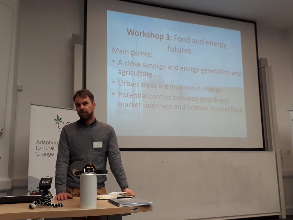 CCRI_UK's tweet photo. Dan Keech from @CCRI_UK summarises workshop 3 focussed on food and energy futures #CCRI2018 https://t.co/VbiwAH4eEB