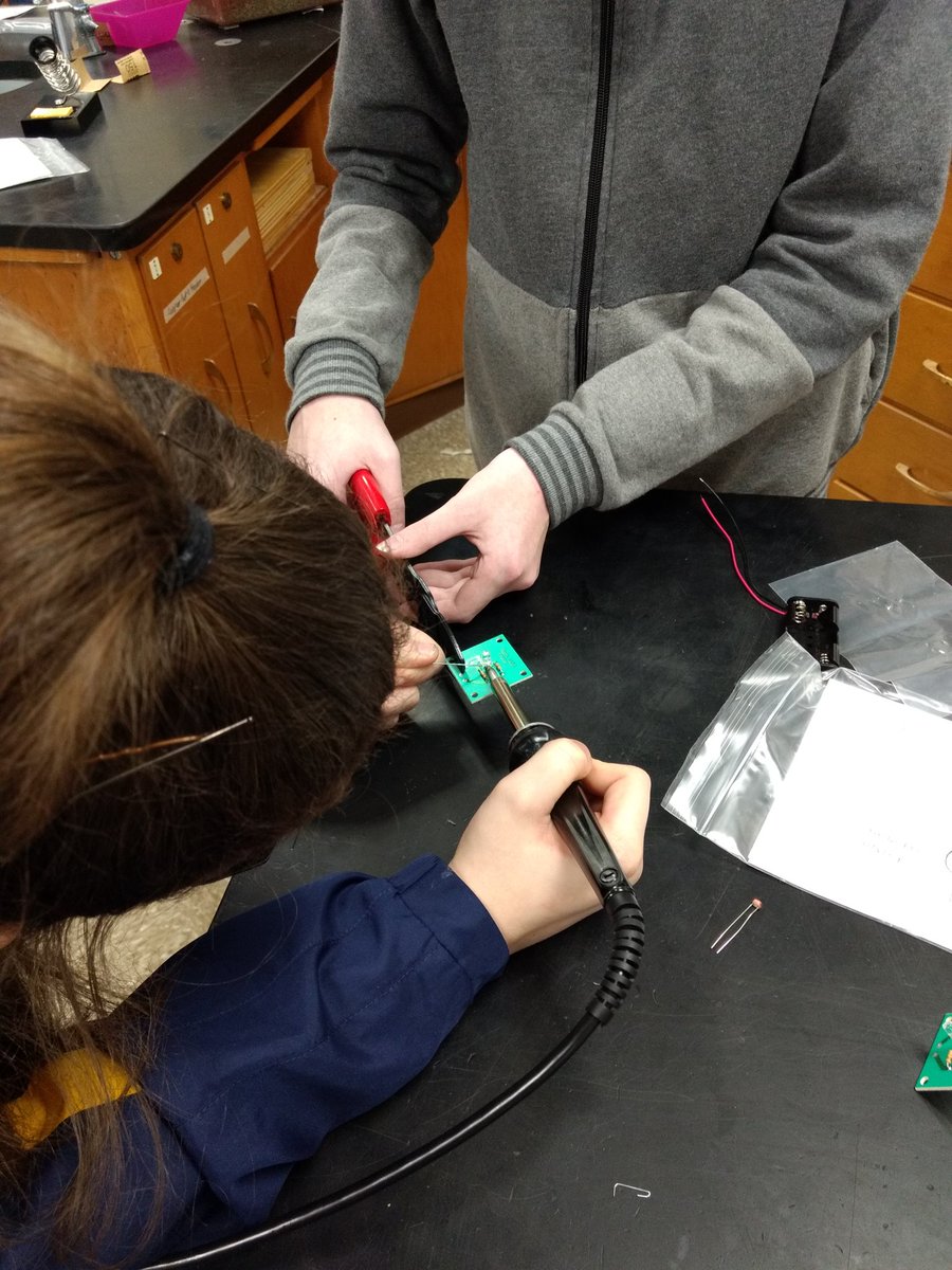 mrsmackellar's tweet photo. 7th graders soldering night light circuits #PLTW https://t.co/MruURn1bOe