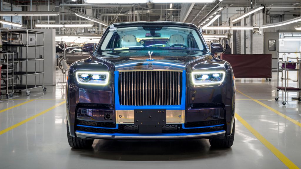 Robb Report and Rolls-Royce Pair at 2018 Naples Winter Wine Festival Auction buff.ly/2pMVAR0