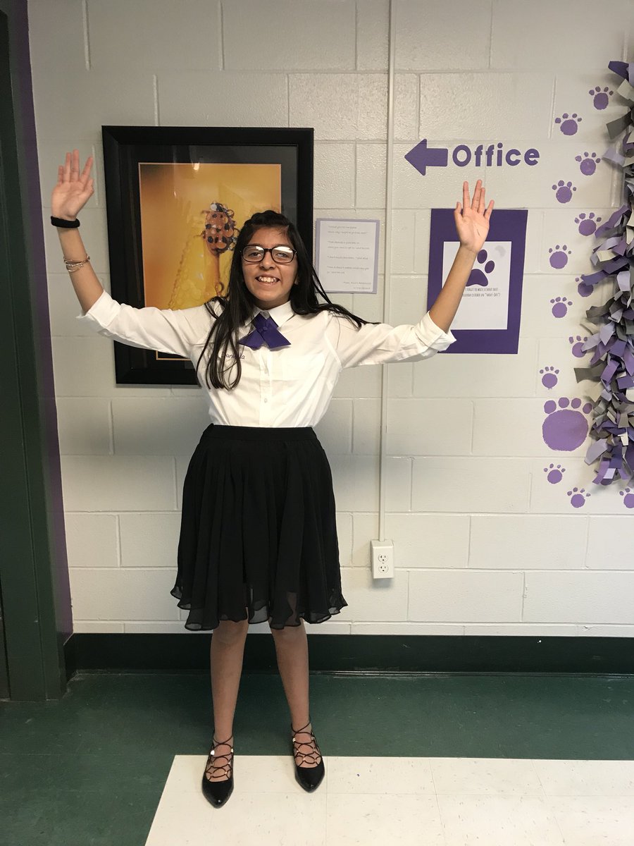 AnnahLord's tweet photo. #futurepresident #vivaelliderazgo! #danaleads18 https://t.co/goAfRDQoBP