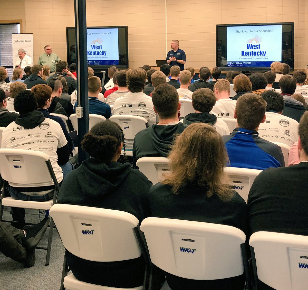 w_york's tweet image. With MHS students at West Kentucky Tech Park today for #Techmania! Thanks to all that made this day happen! Excited for the students to learn more about IT. @MurrayStateTSM @WKCTC