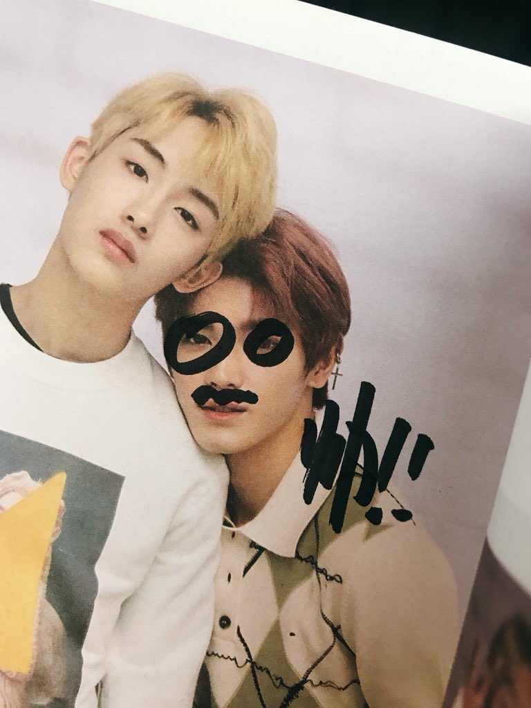 milkywinwin's tweet photo. 180329 #winwin fanacc

op asked winwin when is taeyong the cutest, and winwin said when taeyong sleeps!! he says that taeyong doesn’t talk in his sleep, and says that taeyong’s expression while sleeping.. makes people want to touch him ㅋㅋ https://t.co/97Zun6FmYq