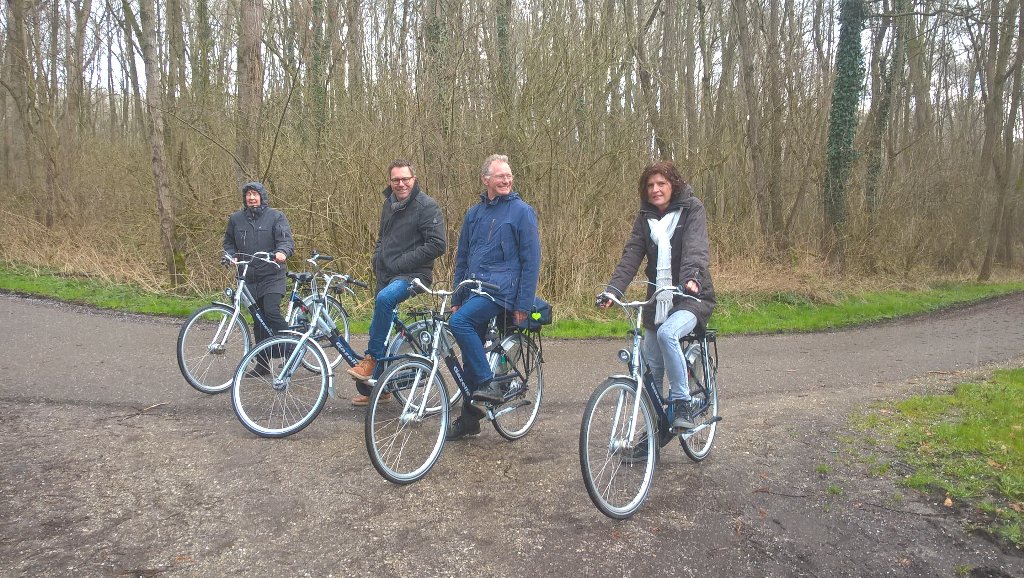 Met directie @Natuurmonument  fietstocht over landgoed #Terworm #Heerlen. Dank voor gebruik fietsen <a href="/HotelTerworm/">Kasteel TerWorm</a>