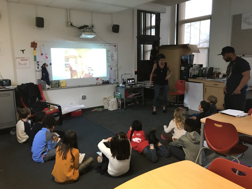 LohitsaScience's tweet photo. We had an amazing time this morning participating in #LSlab βs first ever #activityperiod ! #lskids learned new things, made new friends and had fun! #uclskids #communitybuilding @UCLSPrincipal @uchicagolab https://t.co/xulrm5RloN
