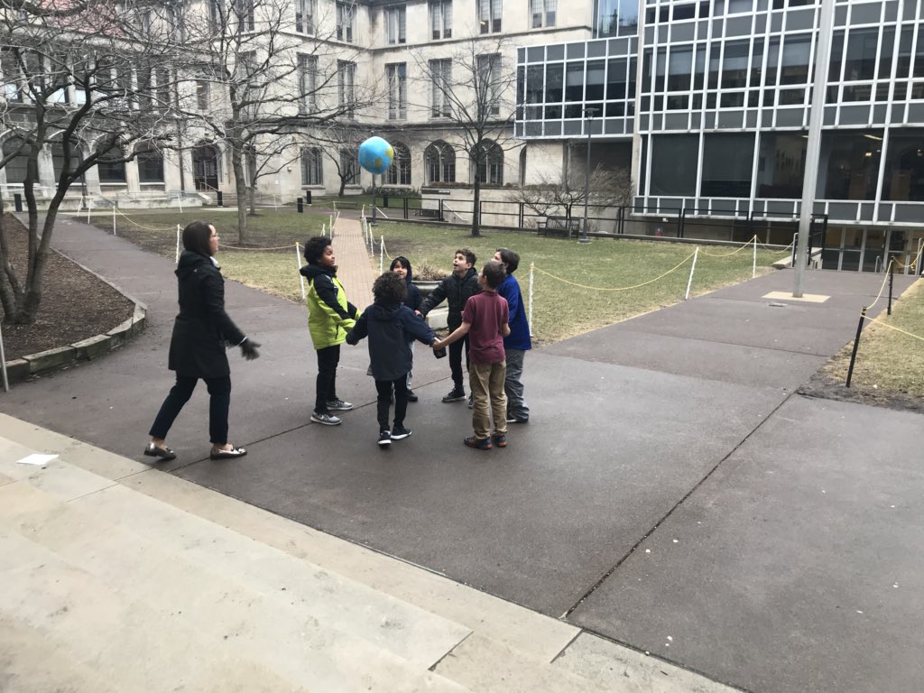 LohitsaScience's tweet photo. We had an amazing time this morning participating in #LSlab βs first ever #activityperiod ! #lskids learned new things, made new friends and had fun! #uclskids #communitybuilding @UCLSPrincipal @uchicagolab https://t.co/xulrm5RloN