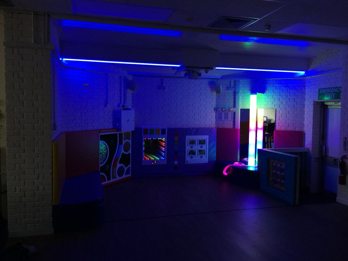 Sentequk's tweet photo. Fabulous transformation of the #sensory wall at #colchesterlibrary @Essex_ICE
Enjoy ๐ https://t.co/huQHR7sse4