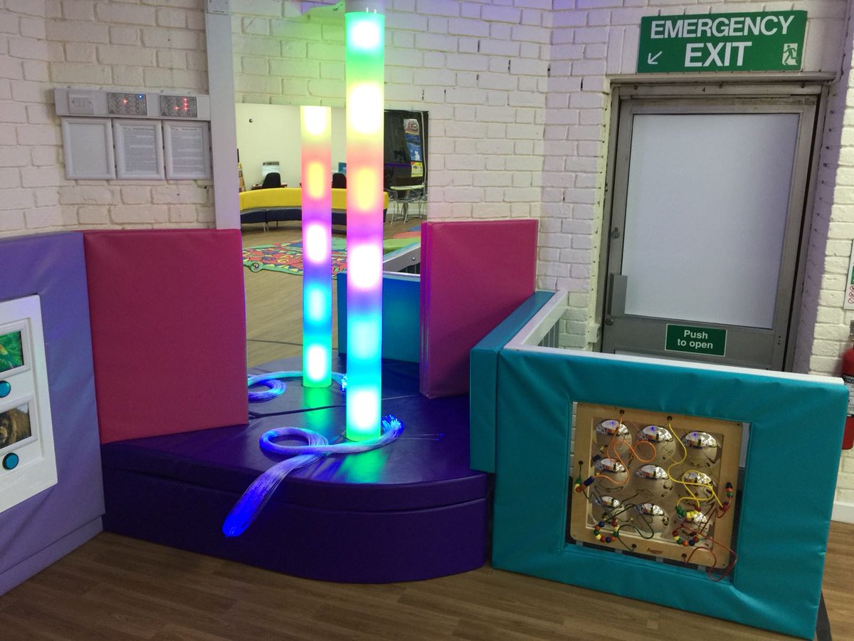 Sentequk's tweet photo. Fabulous transformation of the #sensory wall at #colchesterlibrary @Essex_ICE
Enjoy ๐ https://t.co/huQHR7sse4