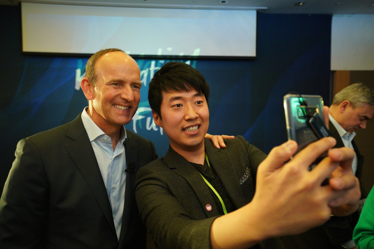 amway profile history founder founded ceo marketing companies