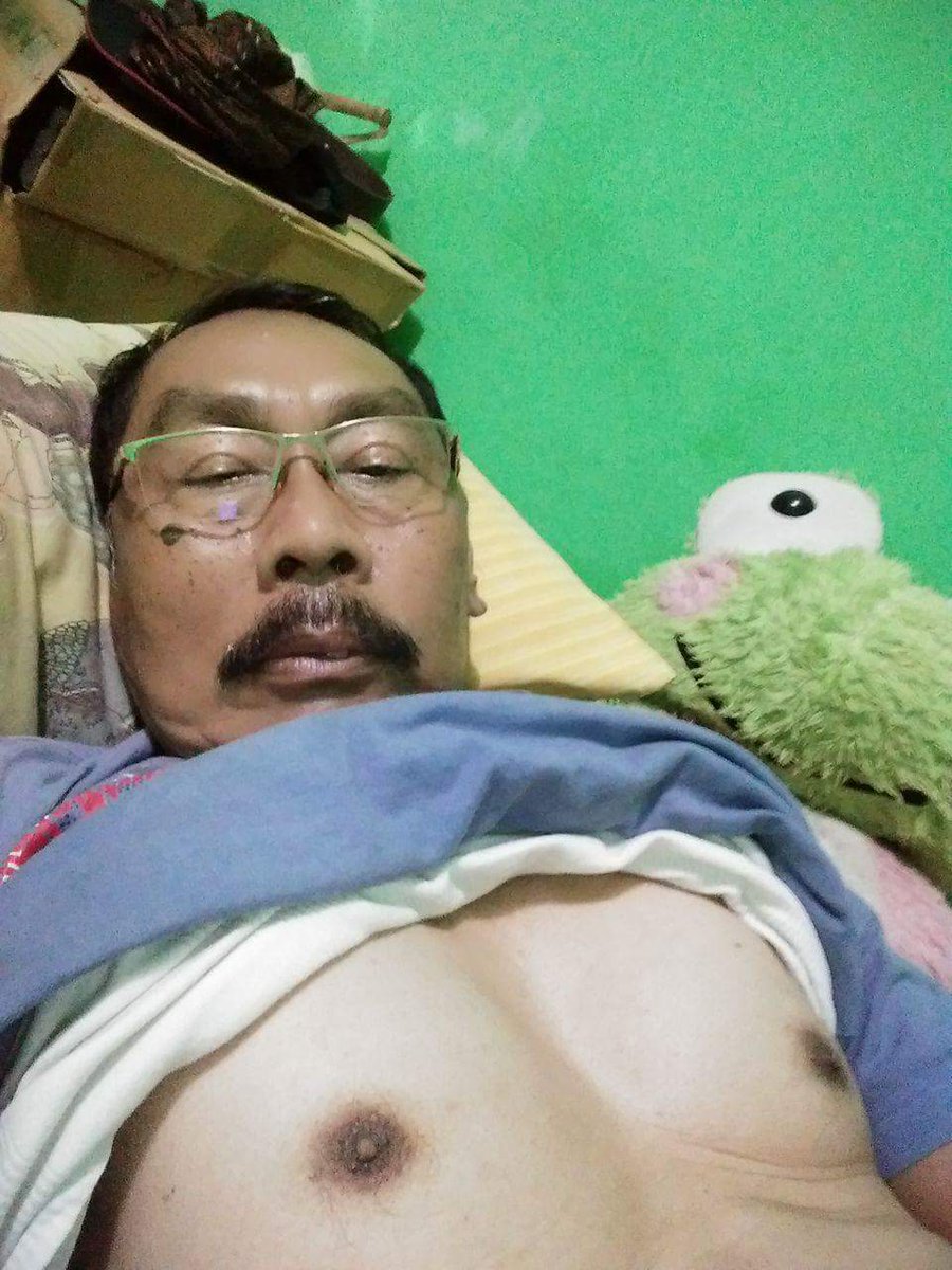OrangTua50's tweet photo. Malam jumat.. https://t.co/63nVkFgxGU