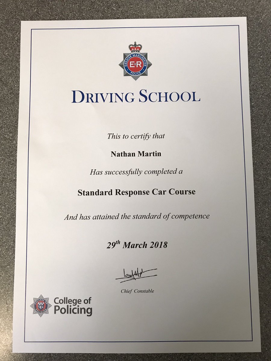 Manc_Copper's tweet photo. The past 3 weeks has flown by! But glad to say, I really do feel like a proper cop now! #ResponseDriver #Team999 https://t.co/aH7lG1pMBp