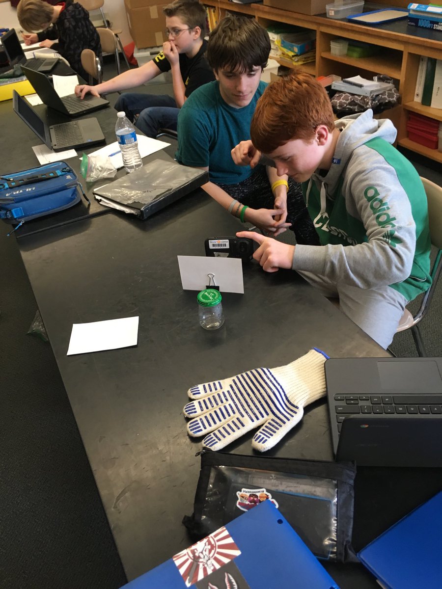 MRichardson_71's tweet photo. More students exploring heat with IR cameras.  Thank you Concord Consortium!  Thank you GDEF.  #GDEF #gdrsdchat https://t.co/CgsslgGT1P