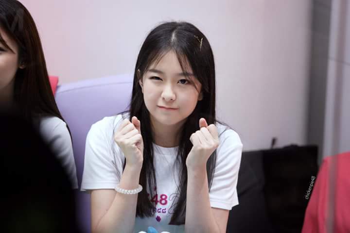 yoja_chin's tweet photo. ไอเราตามแต่รุ่นแรก เลื่อนผ่านไปเจอต้องแบบเลื่อนกลับบมาดูโห่วววค่ตน่ารักอะ #มิวนิค #Mew #bnk48 #weneedyou2 #Mew74 #BNK482ndGeneration https://t.co/Swi4CMLBsL
