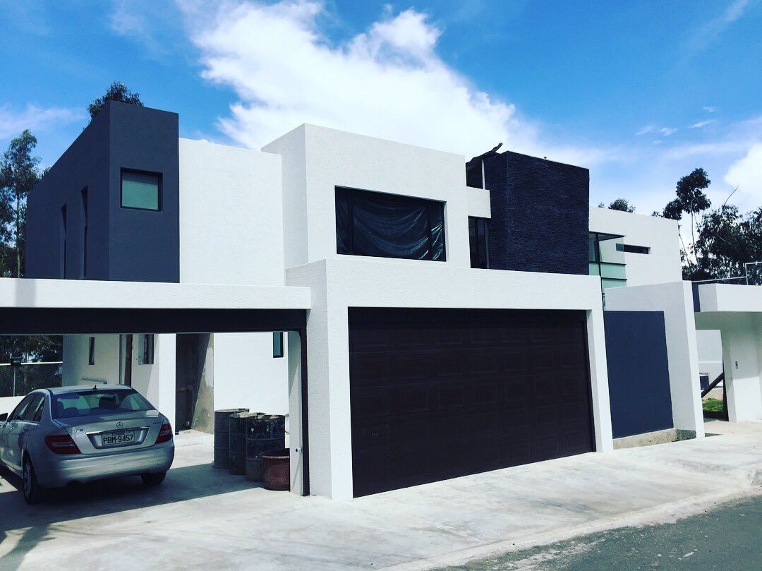 Domotike's tweet photo. Cada vez mas gente decide automatizar su hogar 🏠 queremos un #Quito inteligente 🤓 #casainteligente #smarthome #domotike #elcondado https://t.co/7Ev7Vaf5iV