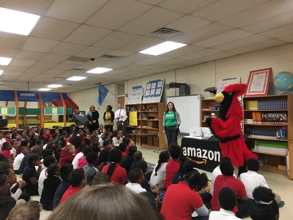 OKC_SNI's tweet photo. TONIGHT! What does the park construction, new homes and @amazon #STEAM donation to @FDMoonAcademy1 have in common?? LOVE FOR @CEH_OKC! Let's continue the momentum in NEOKC! Come and share your big ideas for neighborhood improvements. #snipartnersingood   https://t.co/8GFPpXwlOd https://t.co/cVgT4ZOcOq
