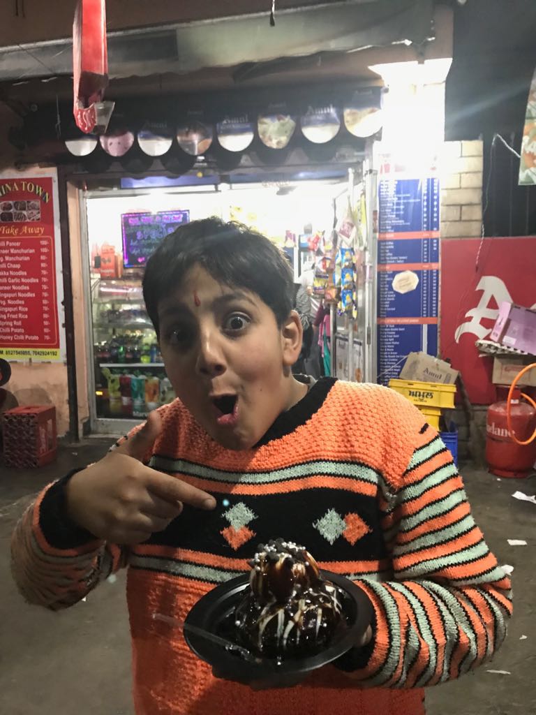 ShoolHot tweet picture