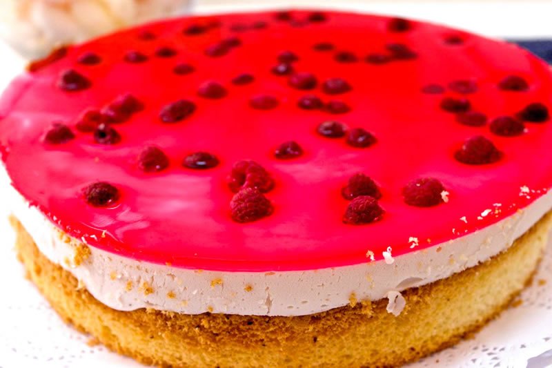 OmiGretchen's tweet photo. Nichts #kleckern, #klotzen! Heute wird gebacken, was das Zeig hält. Und wie immer: nur #OmisBestes. #SchöneOstern, liebe Freunde. Haut rein, am Samstag ist halbtags offen, und dann muss auch der fleissigste #Bäcker mal entspannen! #RegióndelosRíos #LaUnión #Valdiviacl https://t.co/GdPoEG49uH