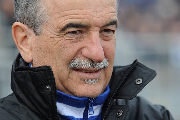 Se ‘gli allenatori italiani sono diversi’, lo sono anche grazie a uomini come lui. Italiano, un allenatore italiano. Mi porto dentro il suo sguardo, vivo. Da combattente. Al Toro, alla Fiorentina, all’Atalanta. E nella vita. Grazie per i consigli. E buon viaggio #Mondonico 🙏🏼