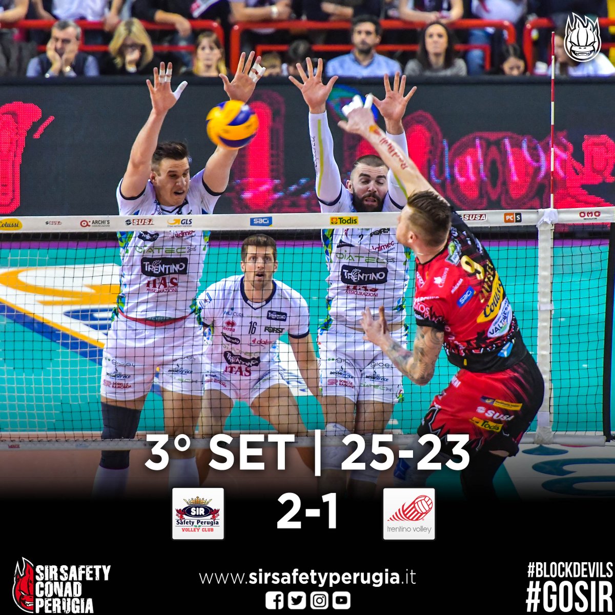 SIRVolleyPG's tweet image. Berger dice 25-23 in pipe e Perugia si riporta avanti! #3SET #PerugiaTrento #ChePlayoff #Superlega #GoSir #BlockDevils #RCD #ORAéADESSO