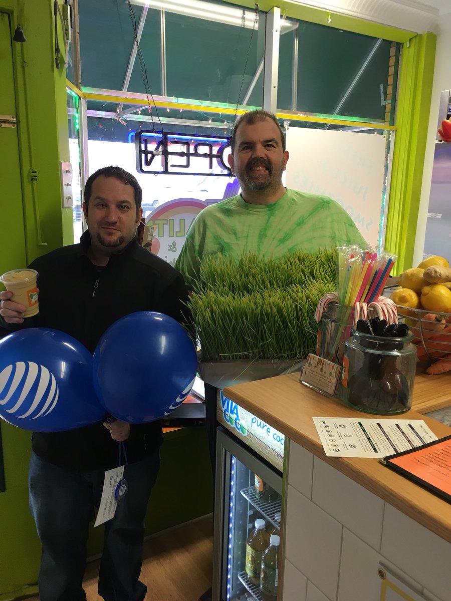 thesalesboss624's tweet photo. Deming and Hale having a great time with Mom and Pop Day! #mompop2018 #OurNE @jc230c @JPotter24 @bg181c https://t.co/WphkOsUW8u