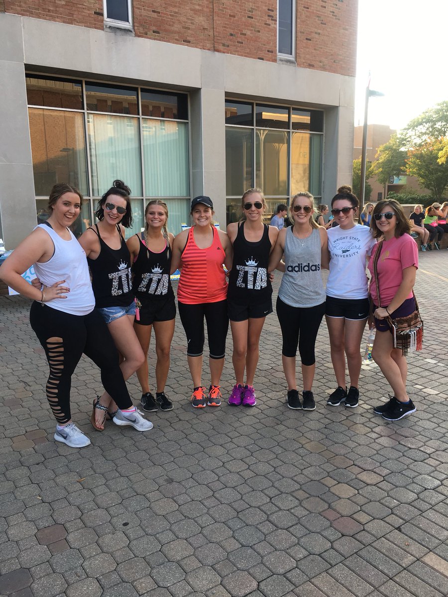 sydneyplotner's tweet photo. #ReThinkThursday #GreekWeek2k18 Greek life is full of caring and genuine people that want to help you grow https://t.co/hTwvCPCsn1