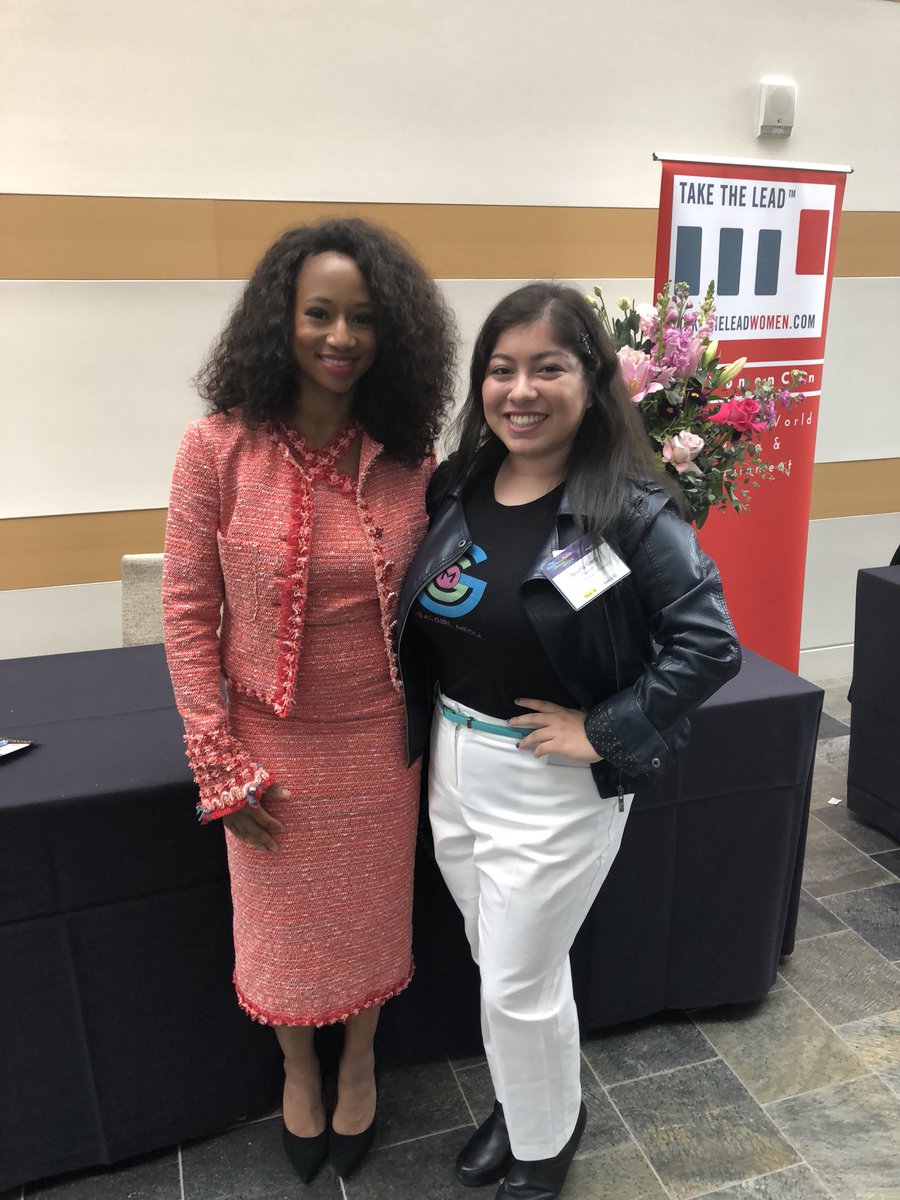 globalgirlmedia's tweet photo. #TBT to last week’s @MSMU_LA ‘s #Report on the Status of #Women &amp; #Girls in #California w/ #GlobalGirl alum + #MSMU student Beatriz Garay! cc: @lyft @netflix @GDIGM #OwntheMic #SeeitBeIt #GirlsBehindtheLens #HerStory https://t.co/0f00pebBYp