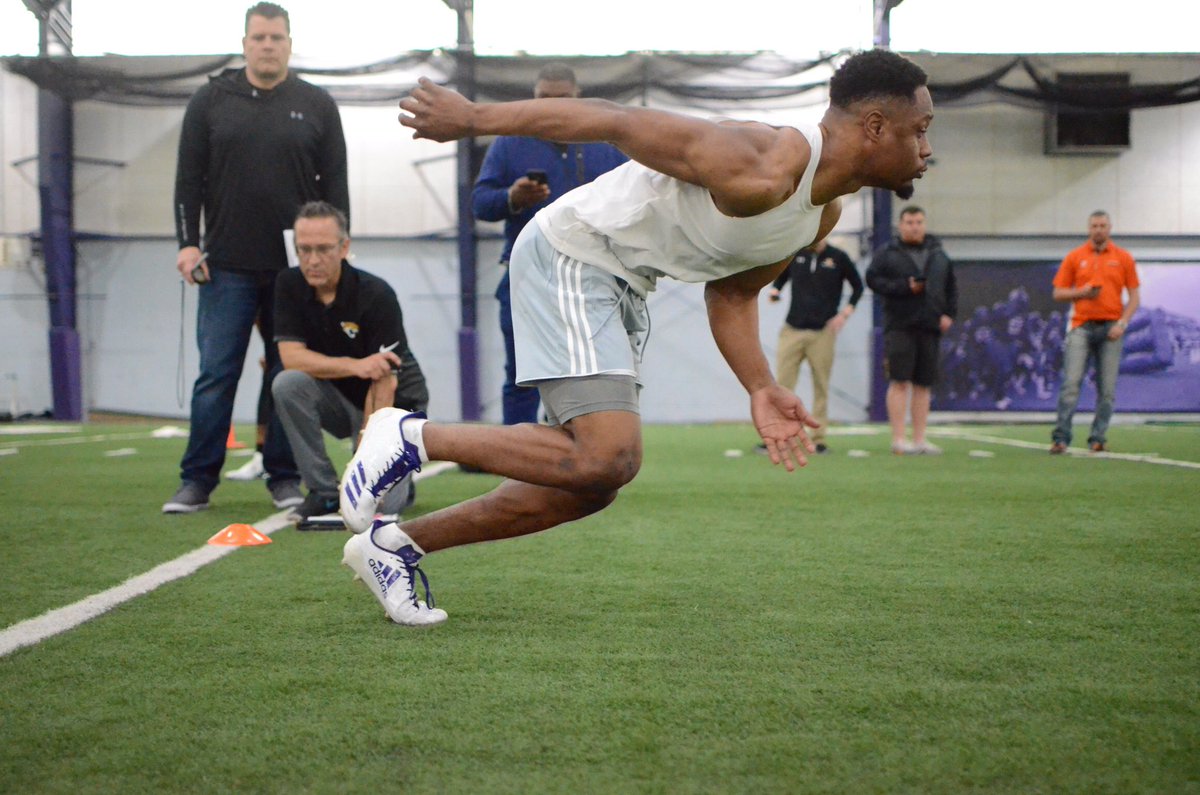 nickwenger5's tweet photo. Pics are up from the 2018 Central Arkansas Football Pro Day #ChasingThatCheck https://t.co/ZvWGCBK9X7 https://t.co/ZpUZe8gZI4