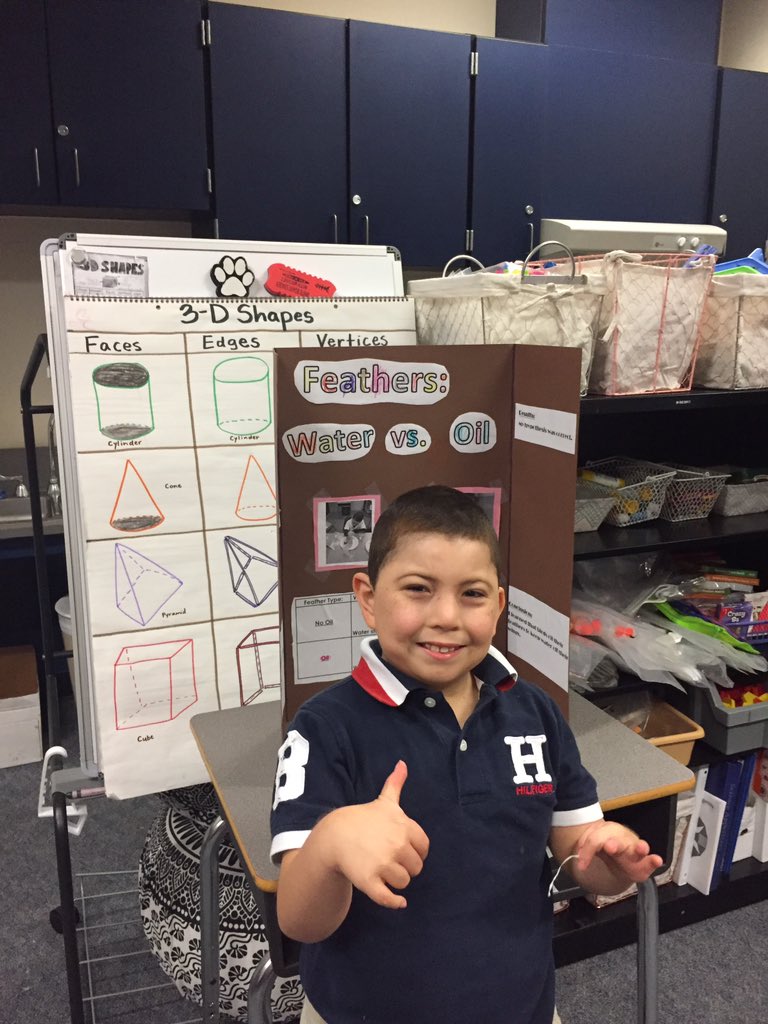 Budewigscience's tweet photo. Thumbs up to Ms. Foote's Science Fair students. https://t.co/px0YzDSNnW