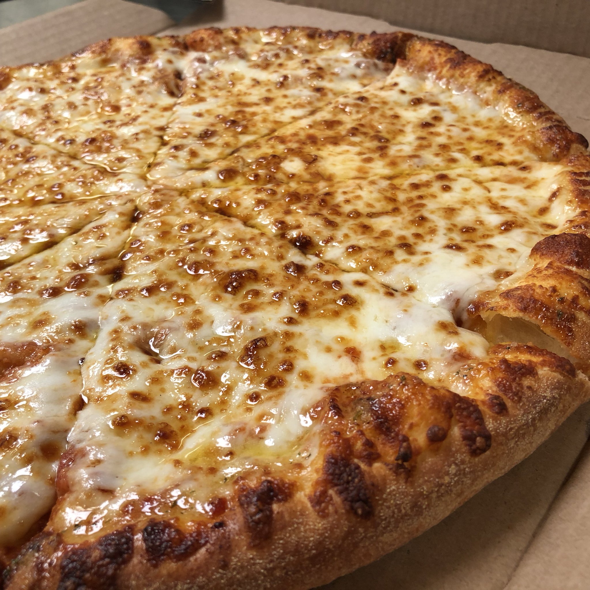 Domino's Pizza on Twitter: "Ordering this in 3, 2, 1...😋  https://t.co/uxIyYe3UW7" / Twitter