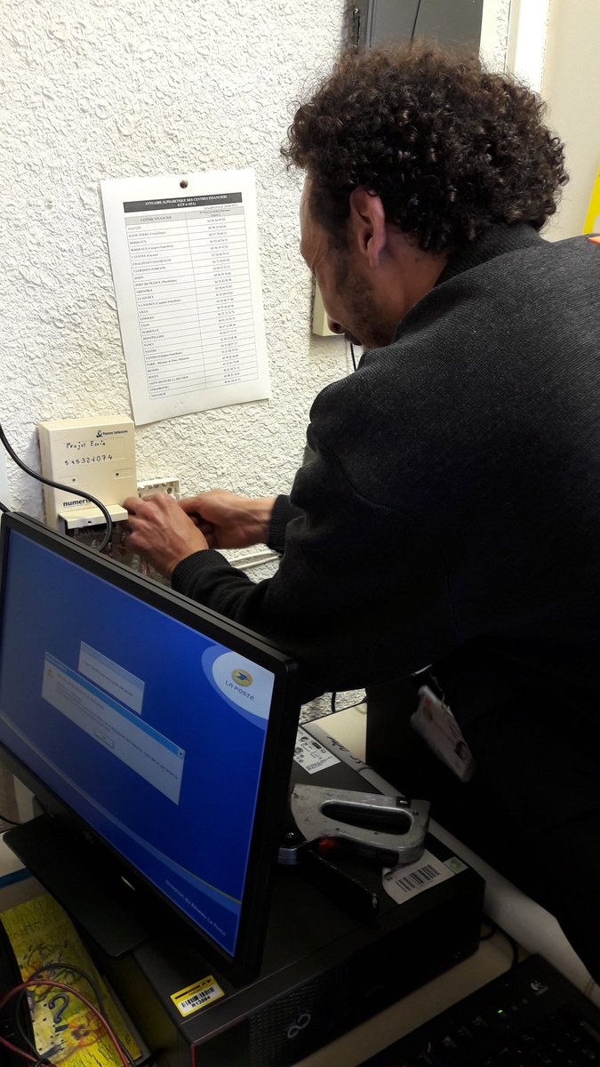PatCharente's tweet photo. Une belle journée incomparable avec Stéphane au service d'une Entreprise Charentaise #SoOrange #UILPC merci Stéphane. https://t.co/sggDGWJJpk