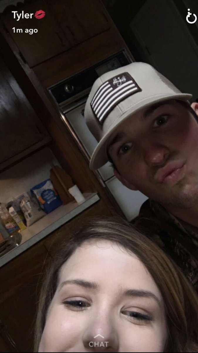 brandybellina45's tweet photo. Thank you for being my boyfriend/bestfriend, the one person I can count on, the shoulder I can cry on, always putting a smile on my face and making me laugh so hard it hurts, never disrespecting me or our relationship, and loving me unconditionally no matter what. #AnotherBfPost https://t.co/p2SW67sdLQ