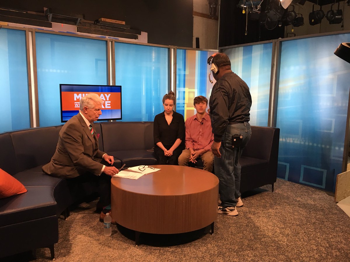 🎤✔️ <a href="/MiddayWithMike/">Mike Blake</a> <a href="/14News/">14 News</a>
