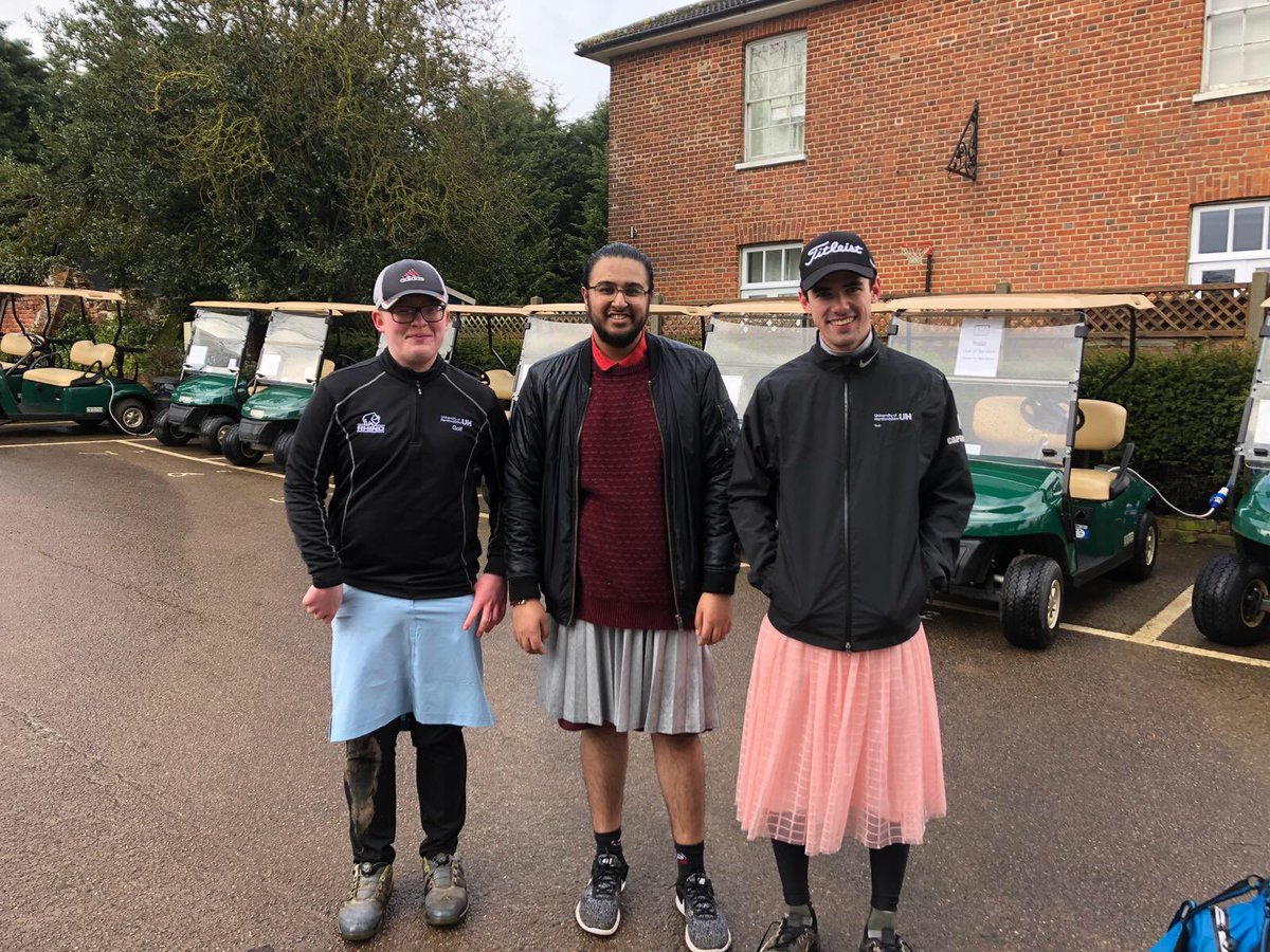 EssendonCCGolf's tweet photo. This is what happens when you lose a bet during a @HertsUniGolf squad training session! 🙈 https://t.co/C2JSIyRtej