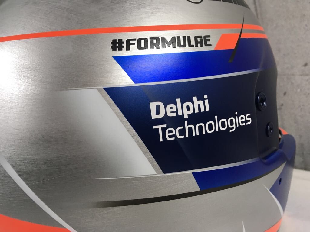 nico_prost's tweet image. What do you guys think of this helmet? Amazing work by my friends from Kaos Design... @BellRacingEU @RENAULTedams @renault_fr @Richard_Mille @8Js_Official @LEMOConnectors @delphitech @Acronis @FIAFormulaE @enkeydesign #8js #livefast #inspeedwetrust