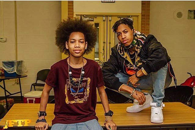 's tweet image. Yeah yeah yeah those are my favorite lit dancers